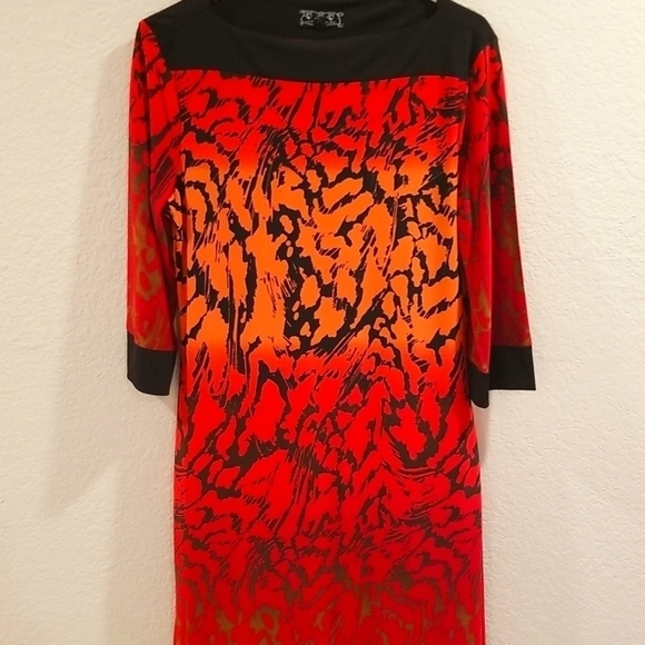 Beautiful vintage 555 Los Angeles dress, size Small, abstract design.3/4 sleeves - Picture 3 of 6